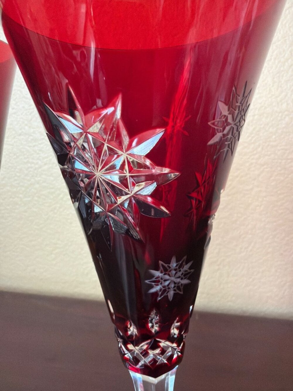 Waterford Snowflake Wishes Joy 2011 Ruby Champagne Flutes Pair Signed O'Keeffe - Picture 12 of 13
